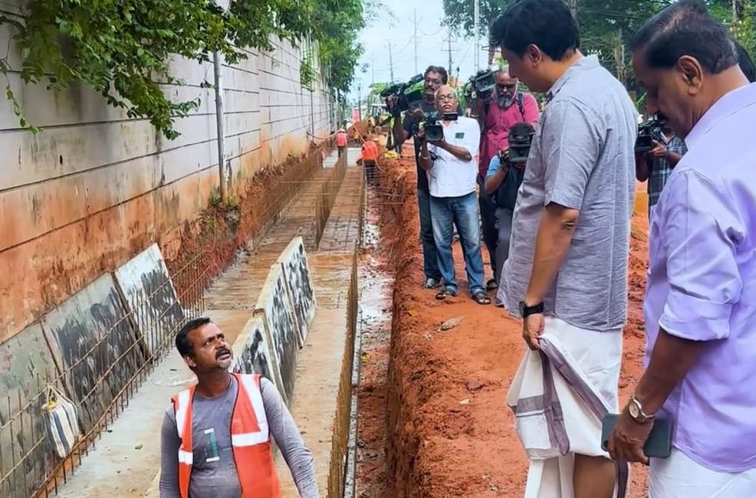  മാനാഞ്ചിറ – വെളളിമാടുകുന്ന് റോഡ് നവീകരണം , ലക്ഷ്യത്തിലെത്തിക്കുവാന്‍ യോജിച്ച ശ്രമം തുടരും : മന്ത്രി പി എ മുഹമ്മദ് റിയാസ്