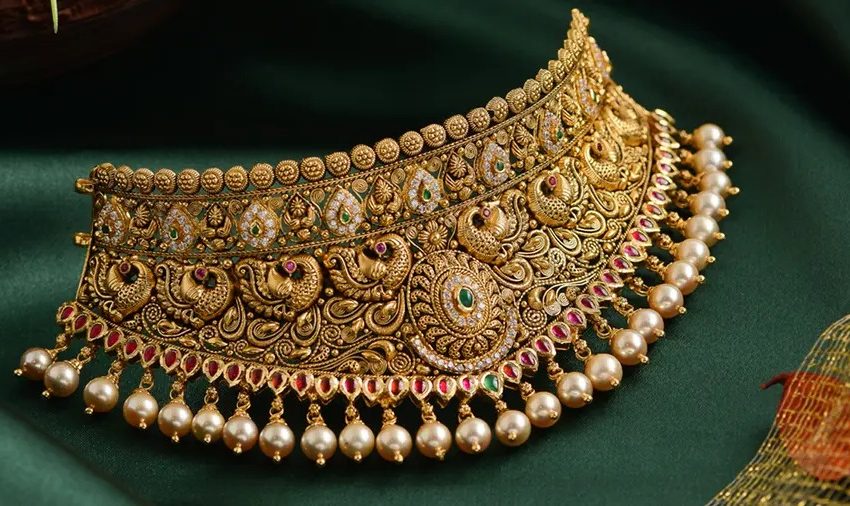  സംസ്ഥാനത്ത് കുതിപ്പ് തുടർന്ന് സ്വർണവില