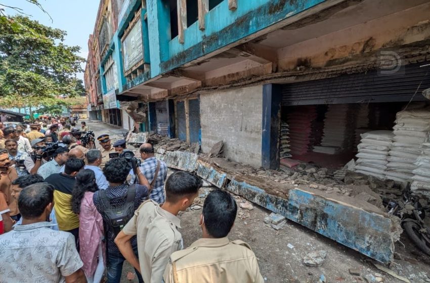  വലിയങ്ങാടിയിൽ പഴയ പാസ്പോർട്ട് ഓഫീസ് സ്ലാബ് തകർന്ന് ദേഹത്ത് വീണു ; 3 പേർക്ക് ദാരുണ അന്ത്യം