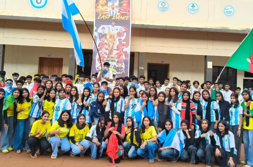  ലോകകപ്പ് ഫുട്ബോളിനെ ഹൃദ്യമായി വരവേറ്റ് കോക്കല്ലൂർ സർക്കാർ വിദ്യാലയം