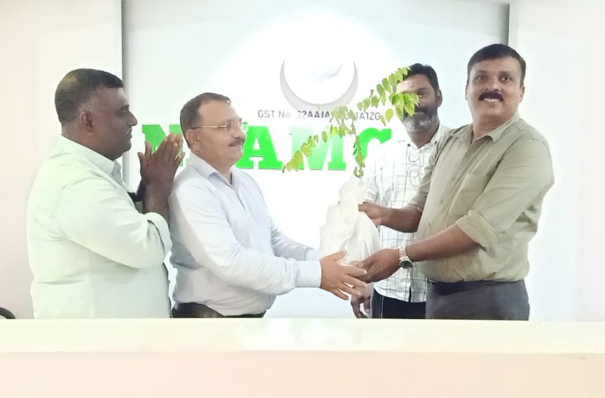 നാംകോസ്മൂവായിരംവ്യക്ഷതൈവിതരണം ചെയ്തു