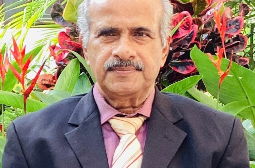  മലബാർ മാപ്പിളകലാ അക്കാദമി അവാർഡ് പ്രഫ. കുര്യാക്കോസ് വട്ടമറ്റത്തിന്